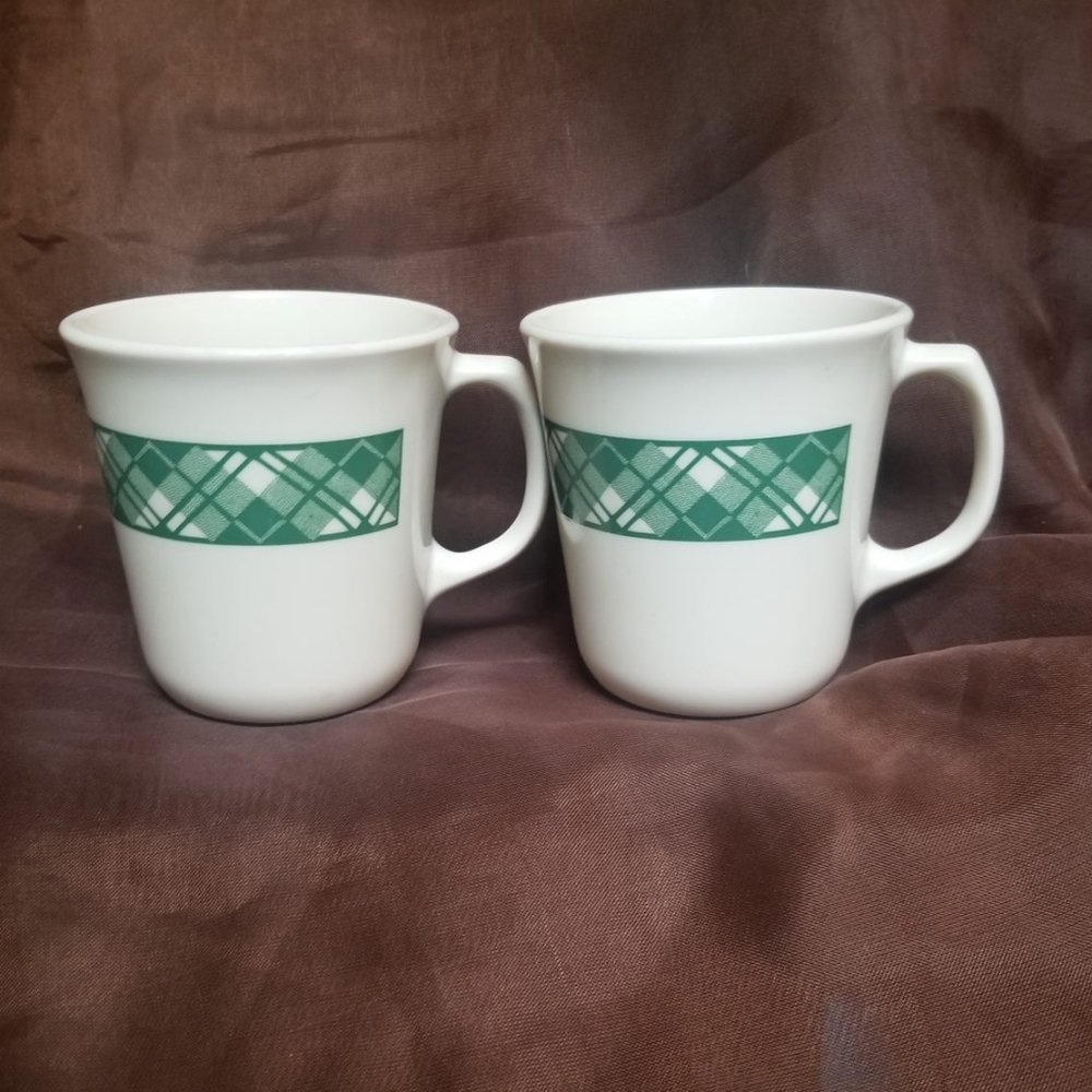 2~Corelle Green Plaid Coffee Tea Mug Cups